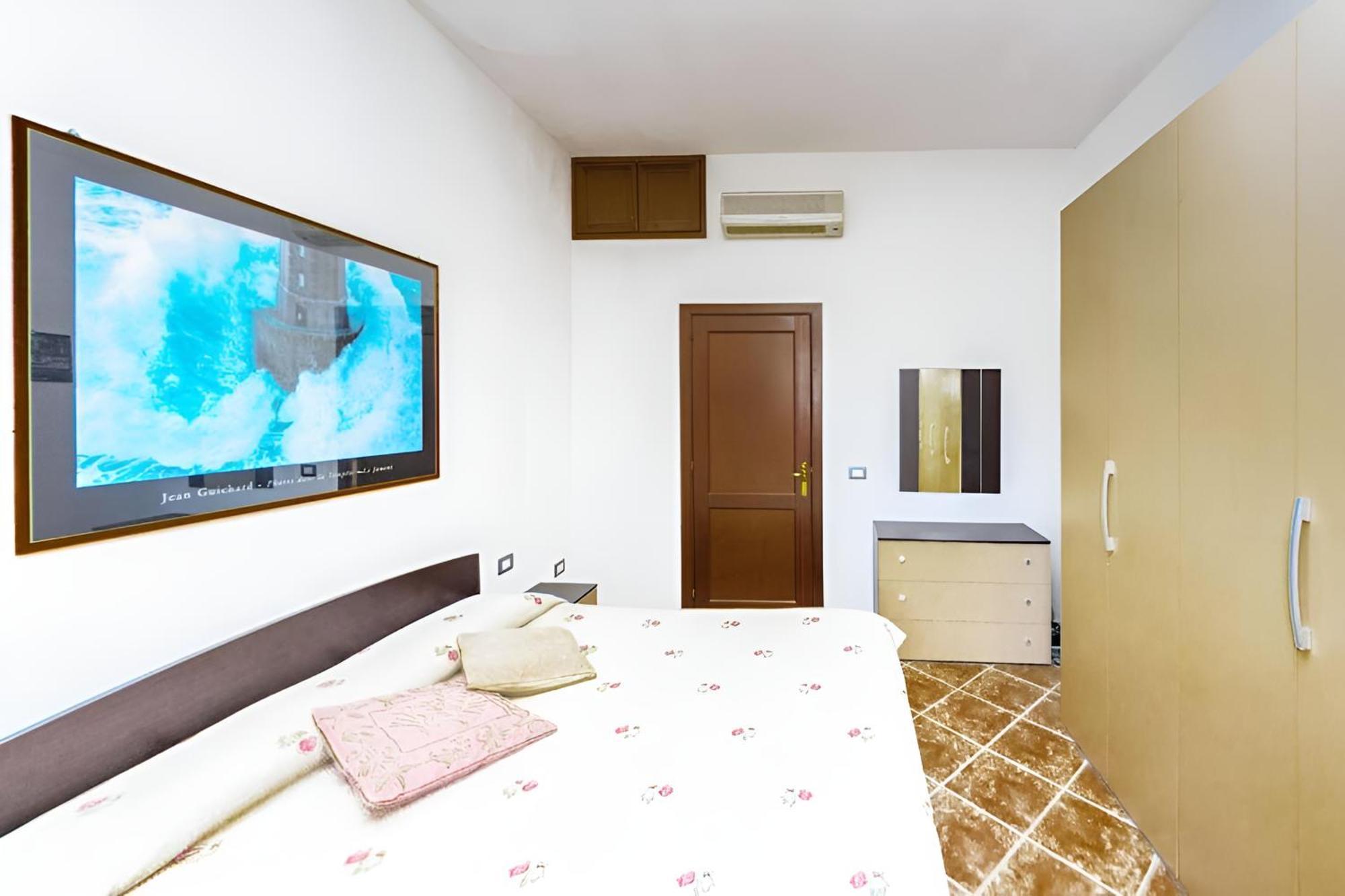 Splendido Appartamento In Pieno Centro Dell'Isola Λα Μανταλένα Εξωτερικό φωτογραφία